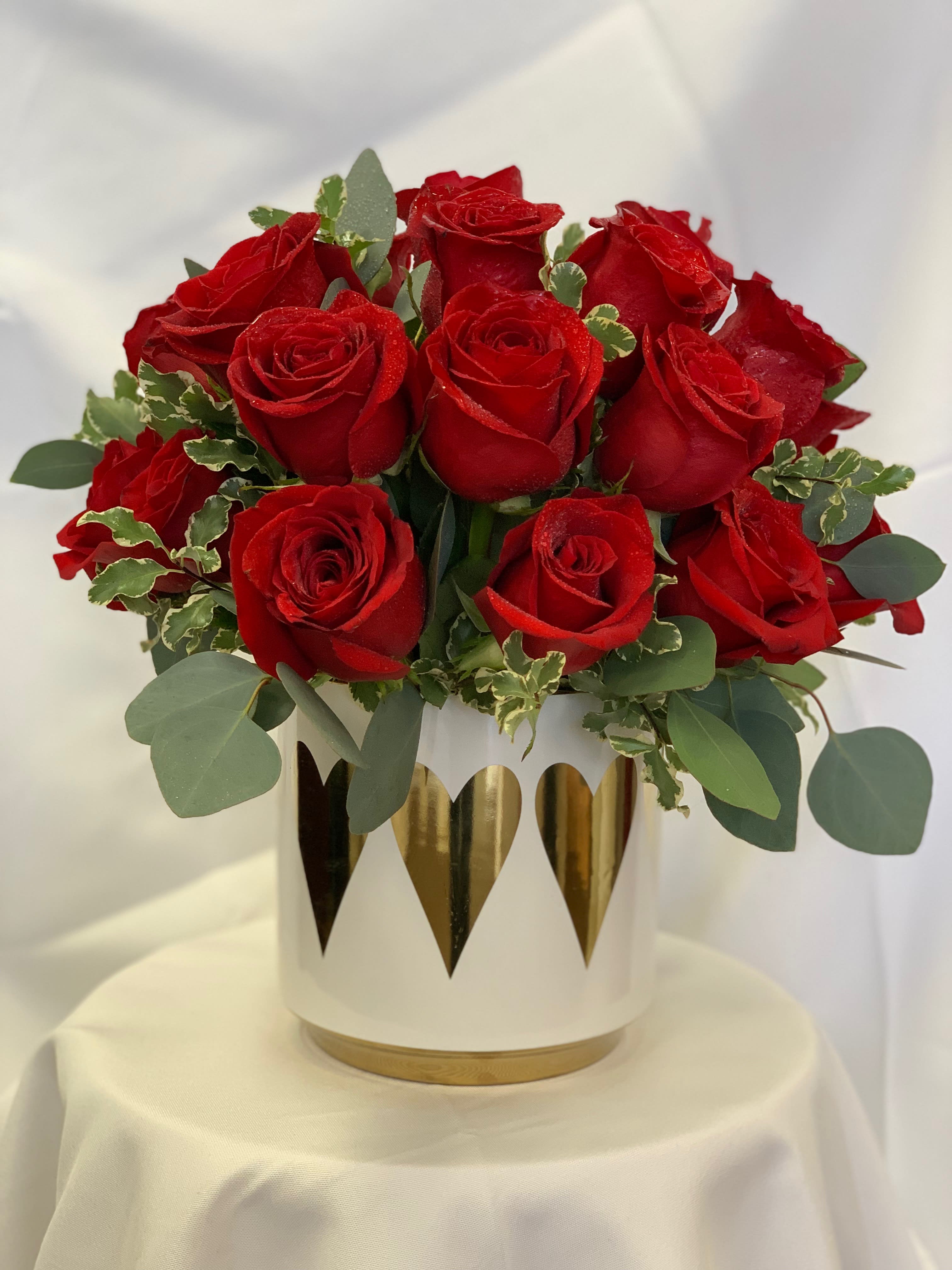 Heart Pot Red Roses In Atlanta Ga Atlanta S Finest Flowers