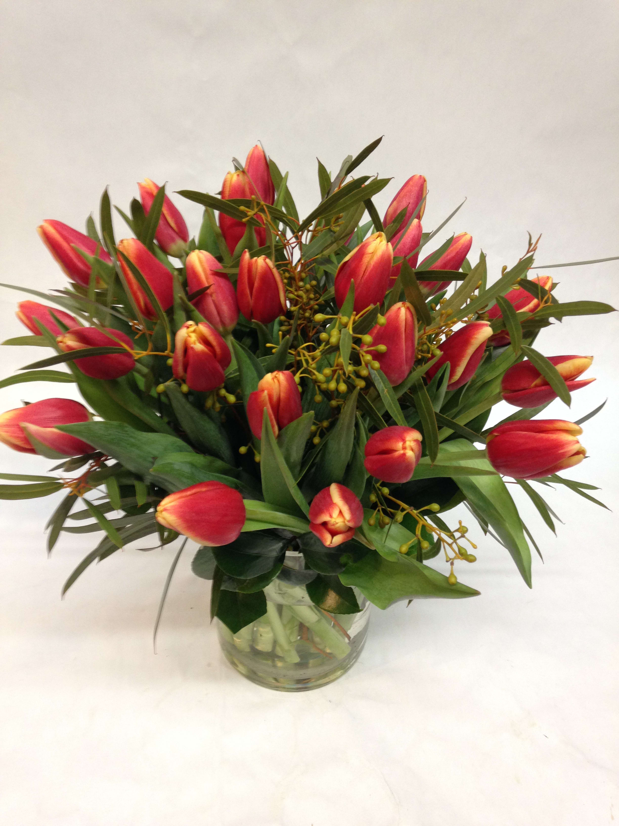 Modern Ombre Tulip Arrangement in San Francisco, CA Flowers of the Valley