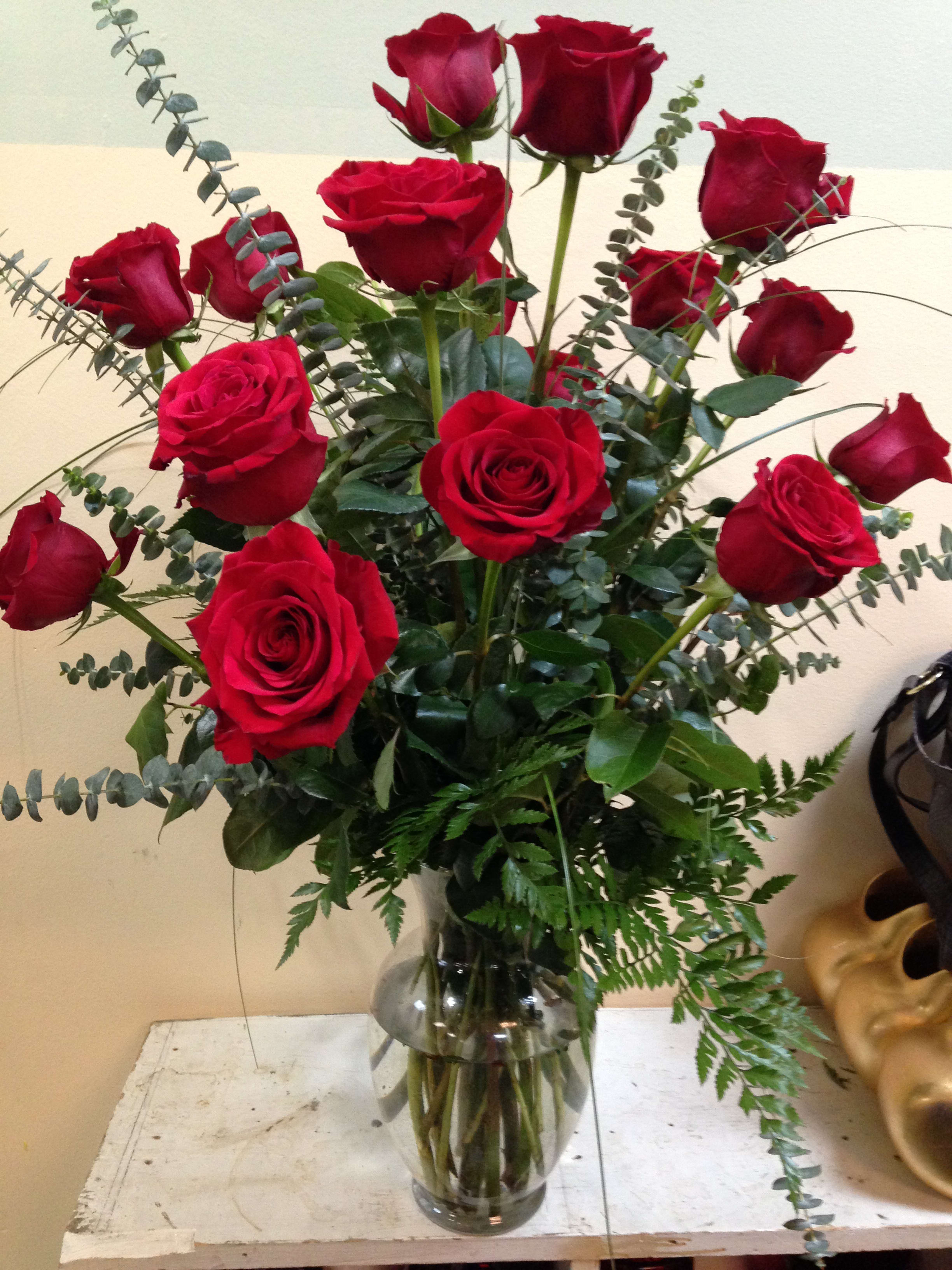 One Dozen Long Stem Red Roses In Platte City Mo Platte City