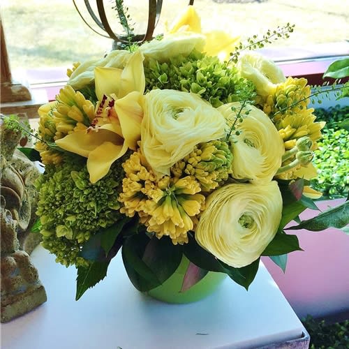 Spring Tease in Montchanin, DE Petals Flowers and Fine Gifts