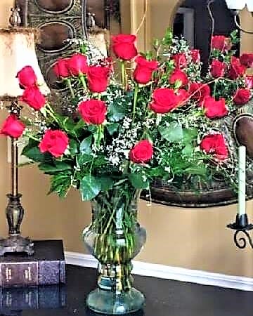 Two Dozen Red Roses In Olive Branch Ms The Yellow Rose Florist