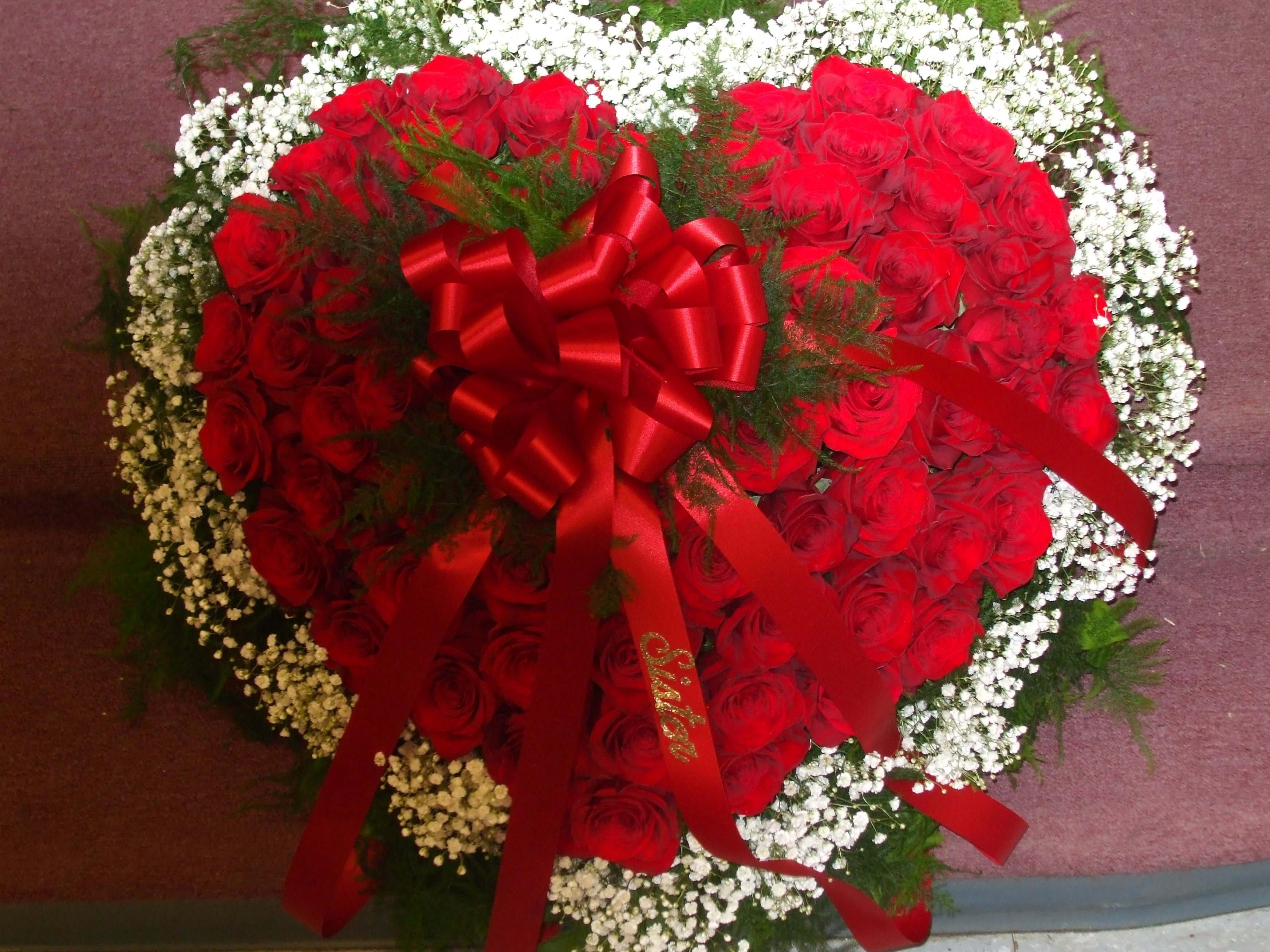 Glorious Red Rose Heart Tribute By Wallingford Flower Shoppe