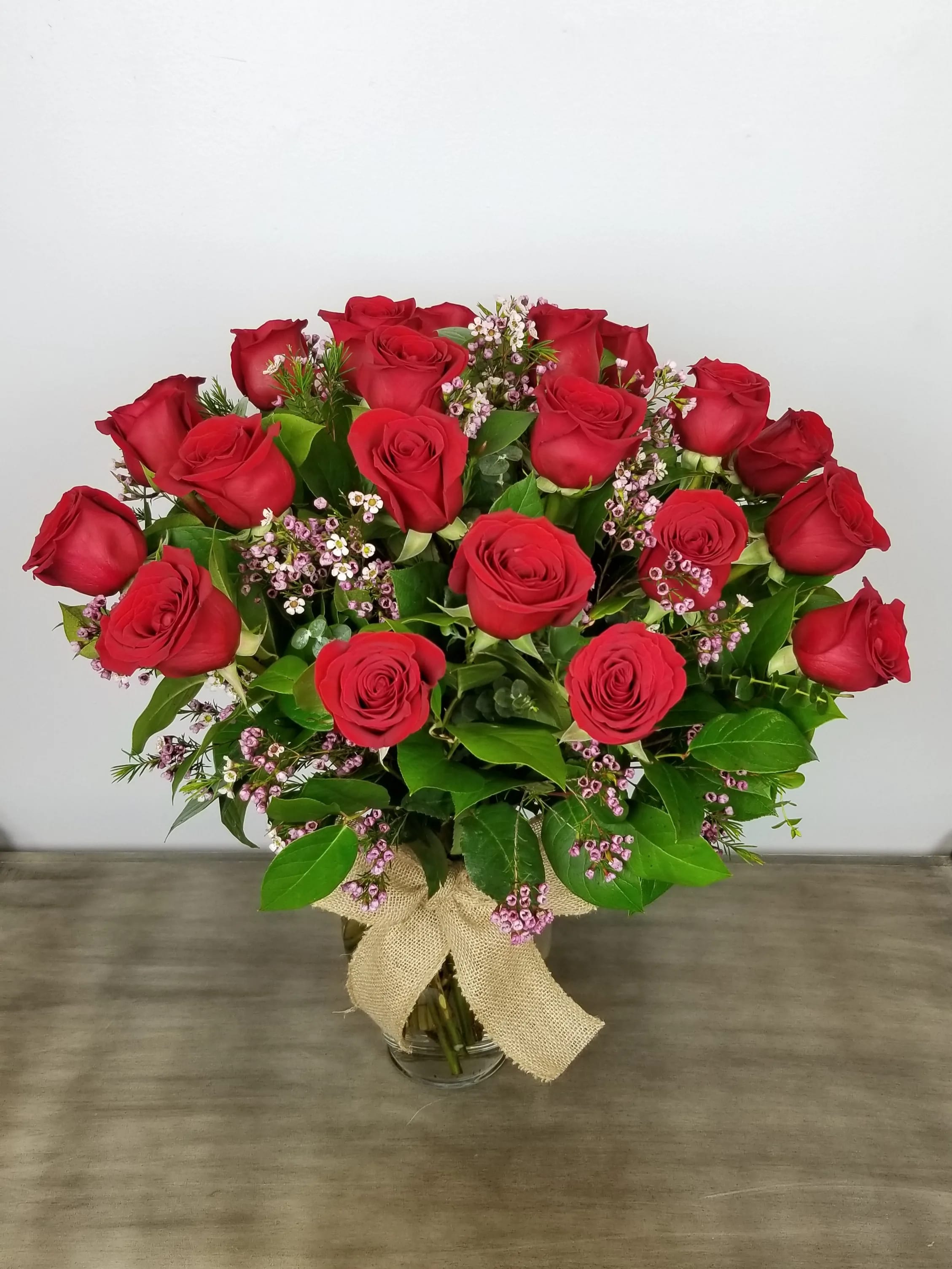 Classic 2 Dozen Roses In Maywood Ca Maggies Flower Shop