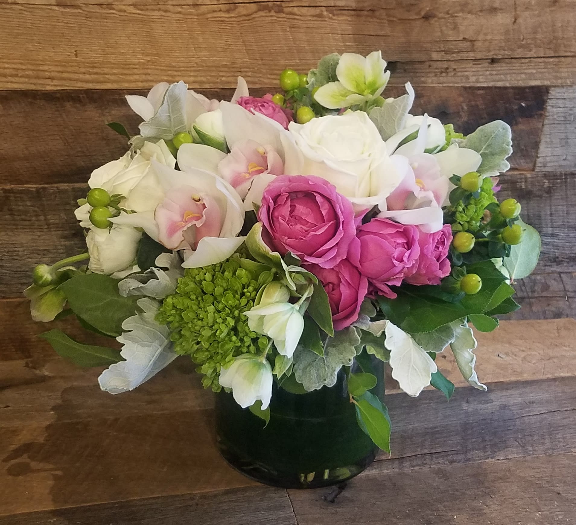 Linda in Boston, MA Back Bay Florist