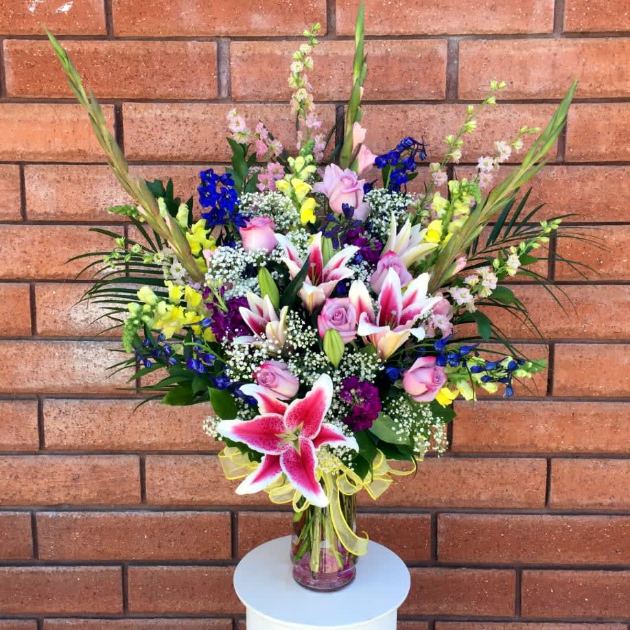 Celebration Of Life Vase in San Diego, CA | House of Stemms