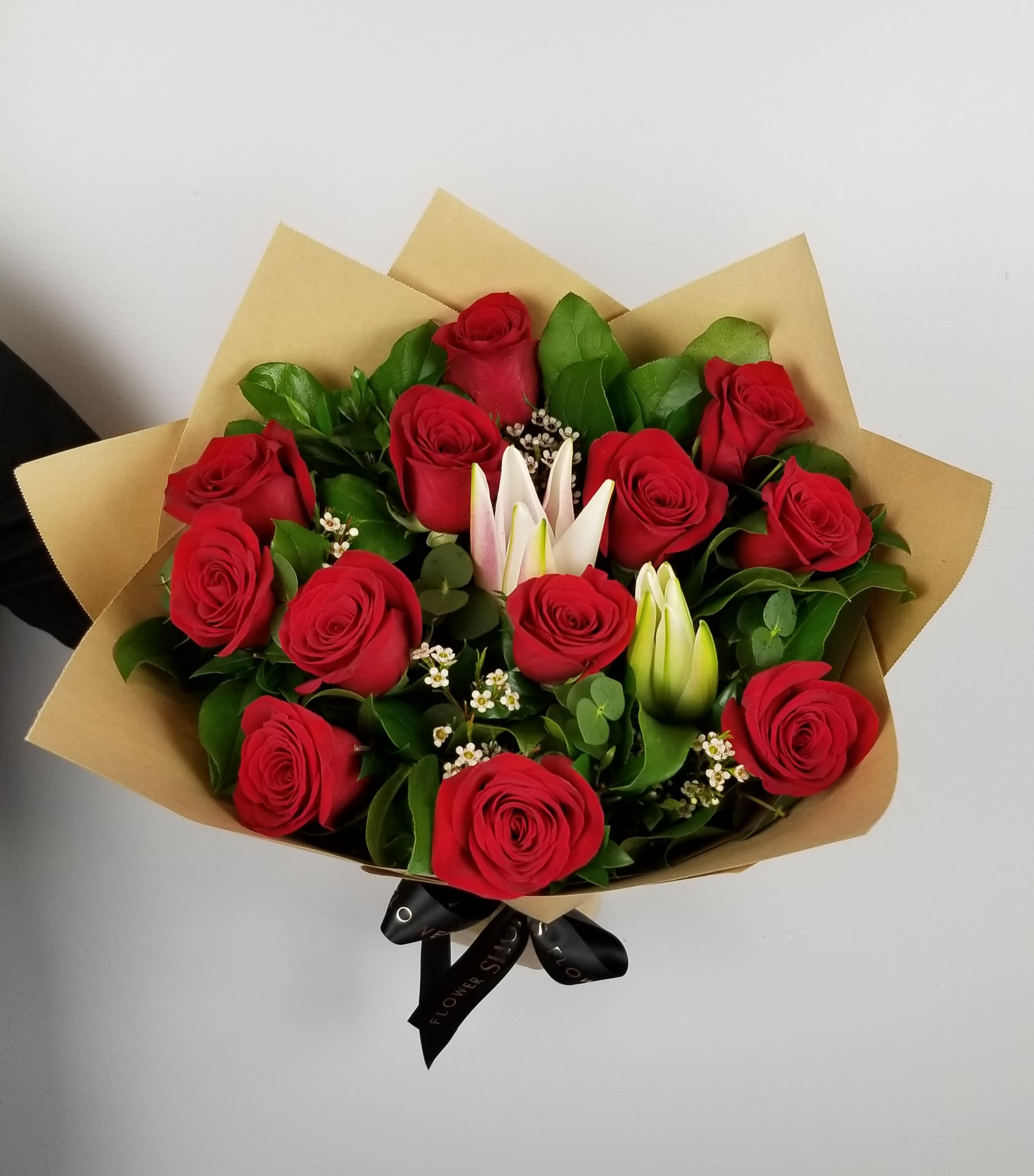 MFS DOZEN ROSE BOUQUET in Maywood, CA | Maggie's Flower Shop