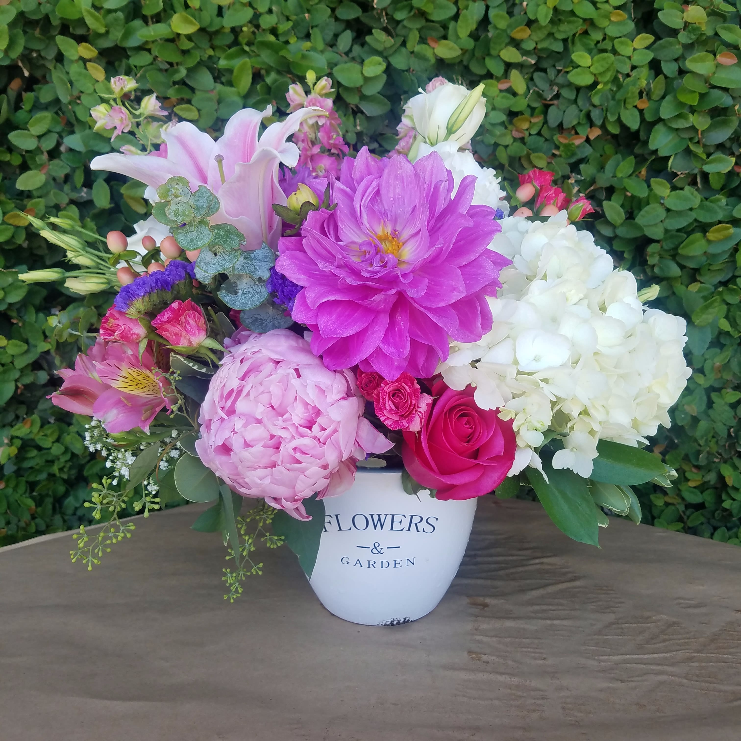 Pink Lavish Love in Pasadena, CA The Flowerman, Inc.