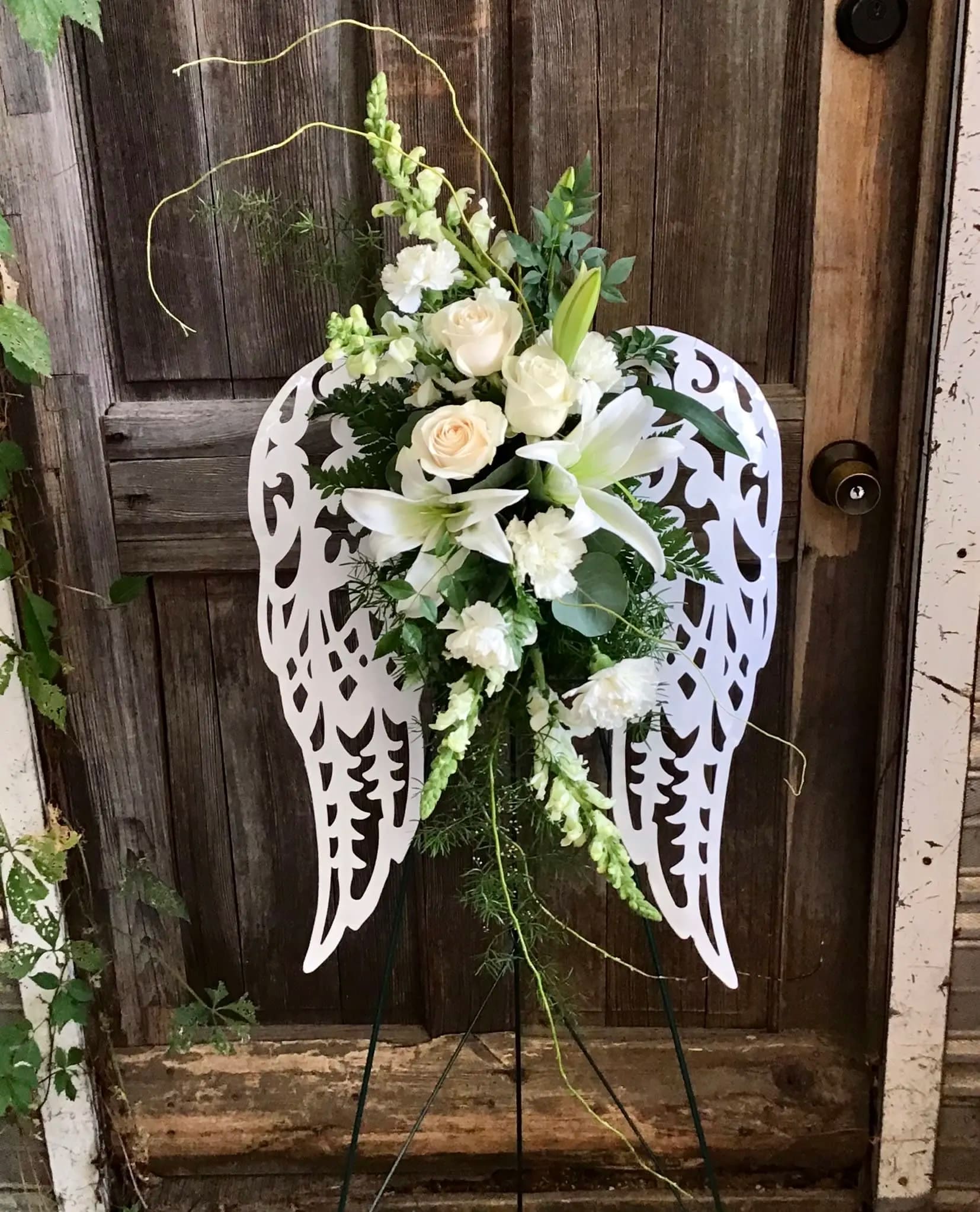On Angel’s Wing’s in Lake Worth, TX | Lake Worth Florist