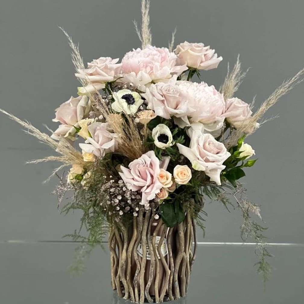 Glendale Florist Flower Delivery by Village Flowers and Gifts