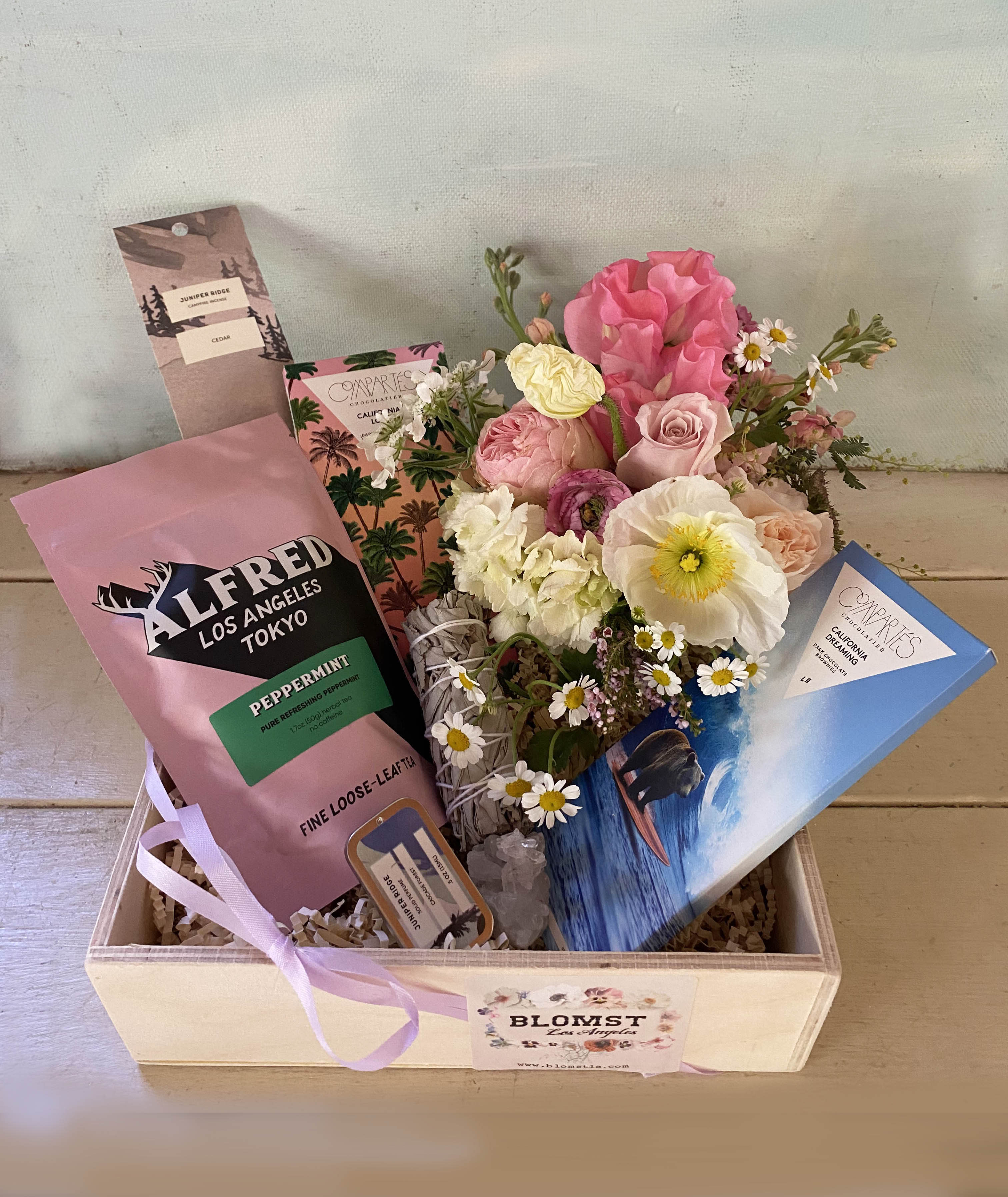 Marlon Mint Gift Box in Glendale, CA Blomst Los Angeles