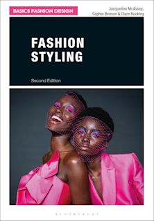 ①FASHION DESIGN BASICS ②スタイリスト&…の条件 2冊 本 ①FASHION DESIGN BASICS ②スタイリスト&…の条件 2冊 本