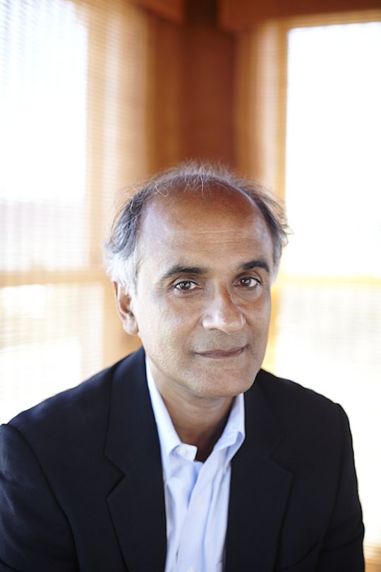 Pico Iyer photo