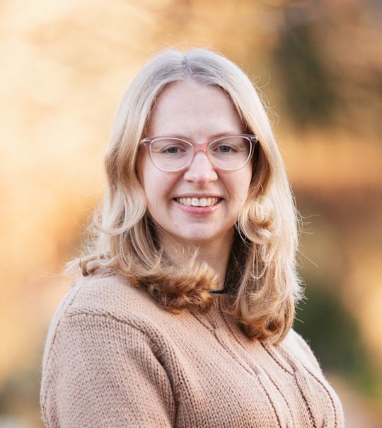 Alison Walker photo