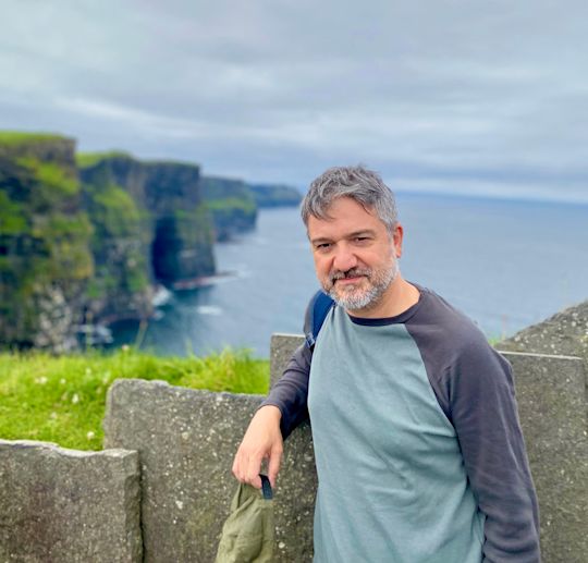 Abdulhamit Kirmizi photo