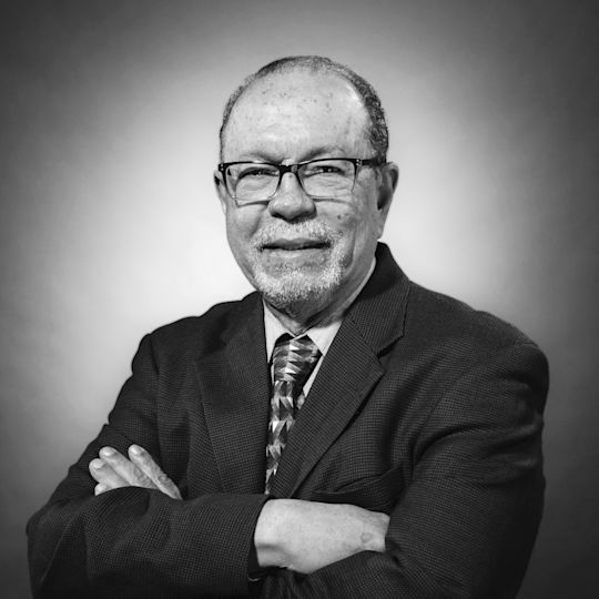 José E. Cruz photo