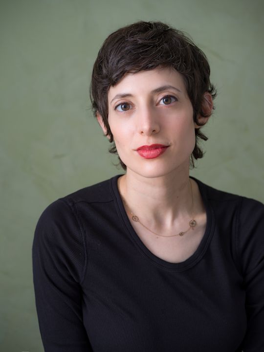 Melissa Albert photo