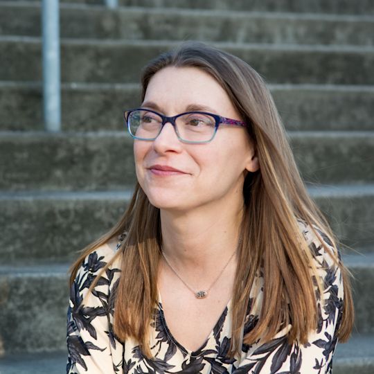 Stephanie Lenox photo