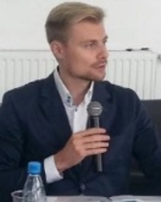 Uladzislau Belavusau photo