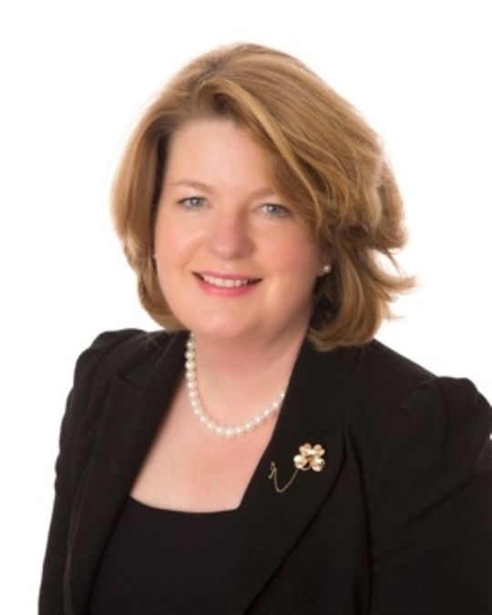 Elizabeth Maguire photo