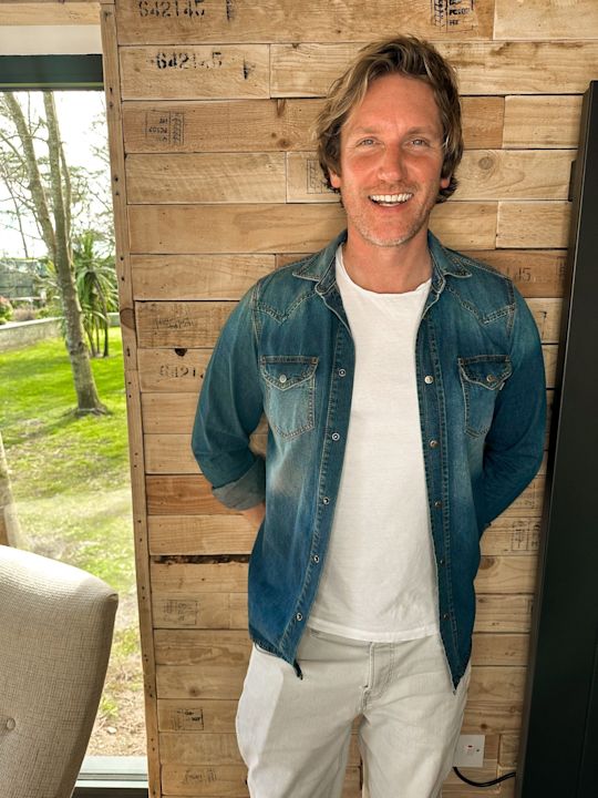 Oliver Wotherspoon photo