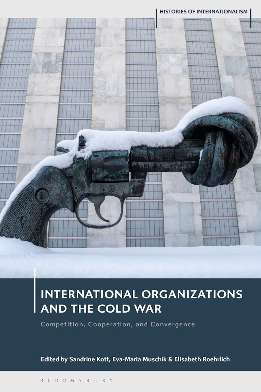 洋書 Campaigning Culture and Global Cold War Amazon.com: Campaigning Culture and the Global Cold War: The