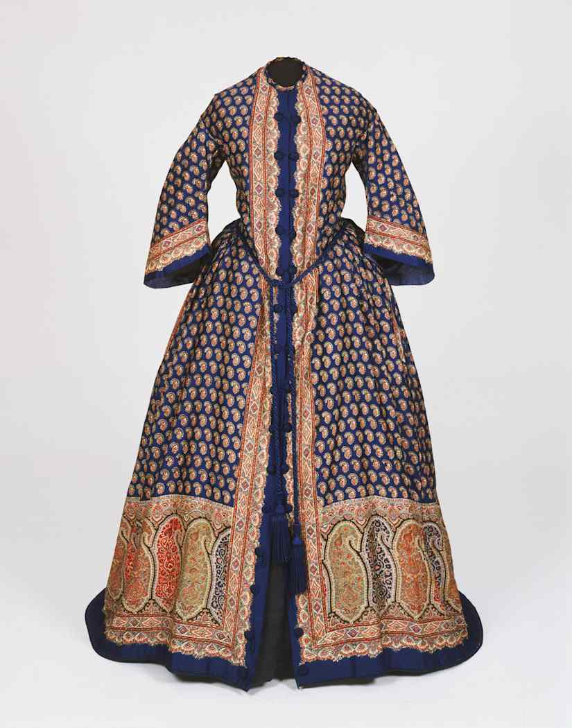 Bloomsbury Fashion Central Woman's Dressing Gown (Morning Dress)