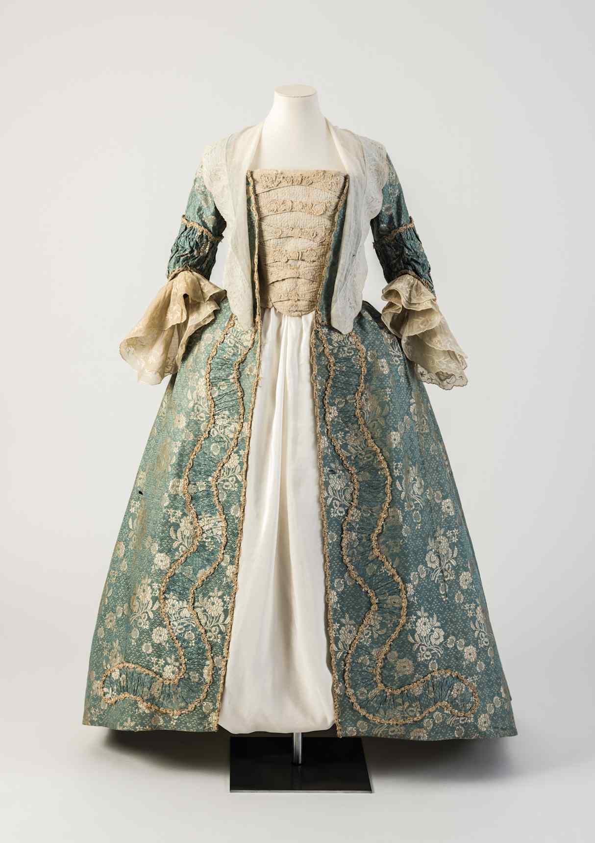 Bloomsbury Fashion Central - Woman's Silk Robe
