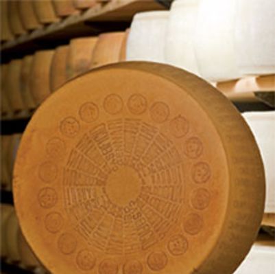 Gennari Parmigiano Reggiano Vacche Bruna DOP 1kg (WA & QLD)