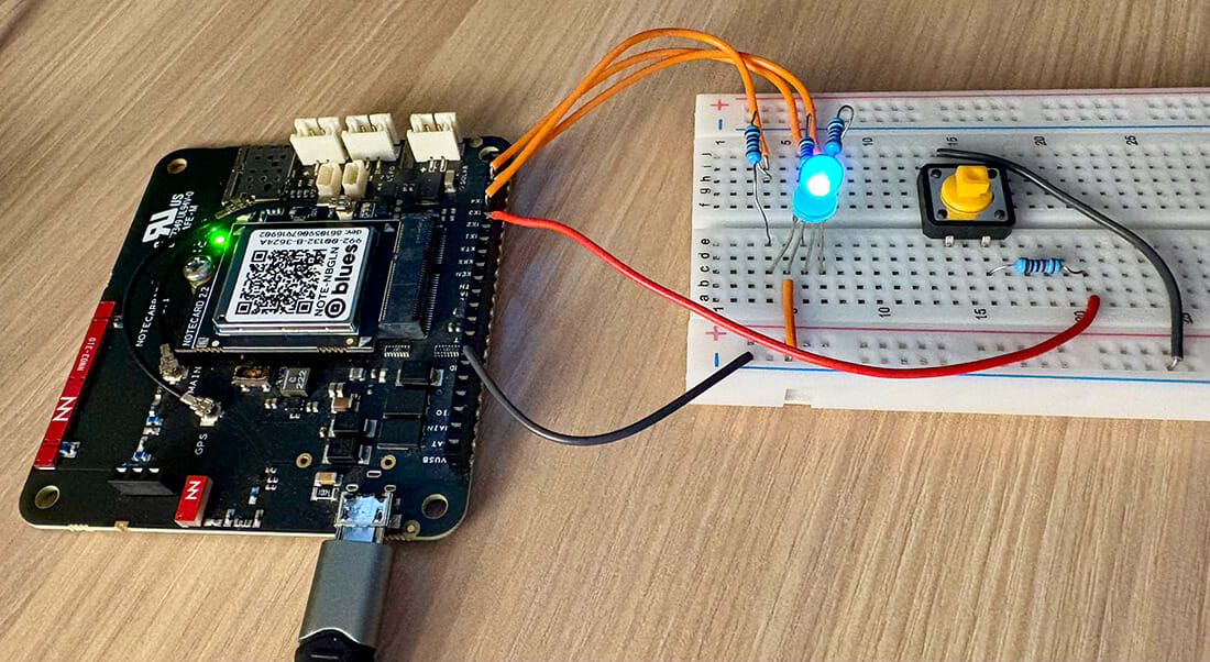 lighting cyan led on rgb led