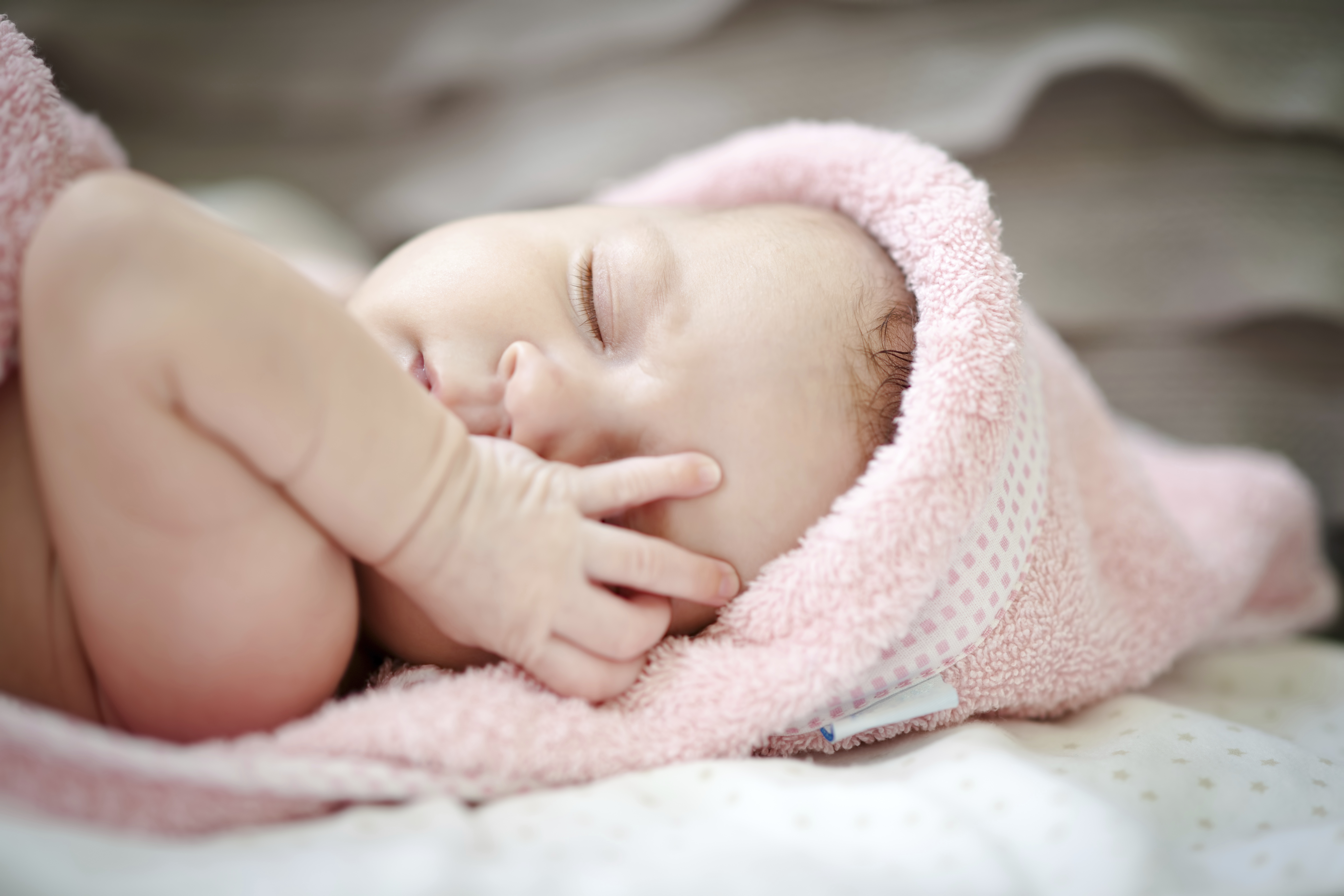 5 helpful tips if your baby is waking too early