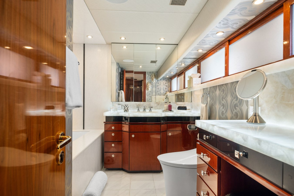 M/Y SWEET ESCAPE Yacht #13