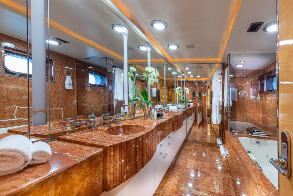 M/Y RENA  Yacht #10