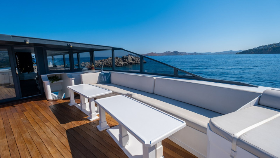 M/Y  42 M STEEL  MOTOR YACHT Yacht #11