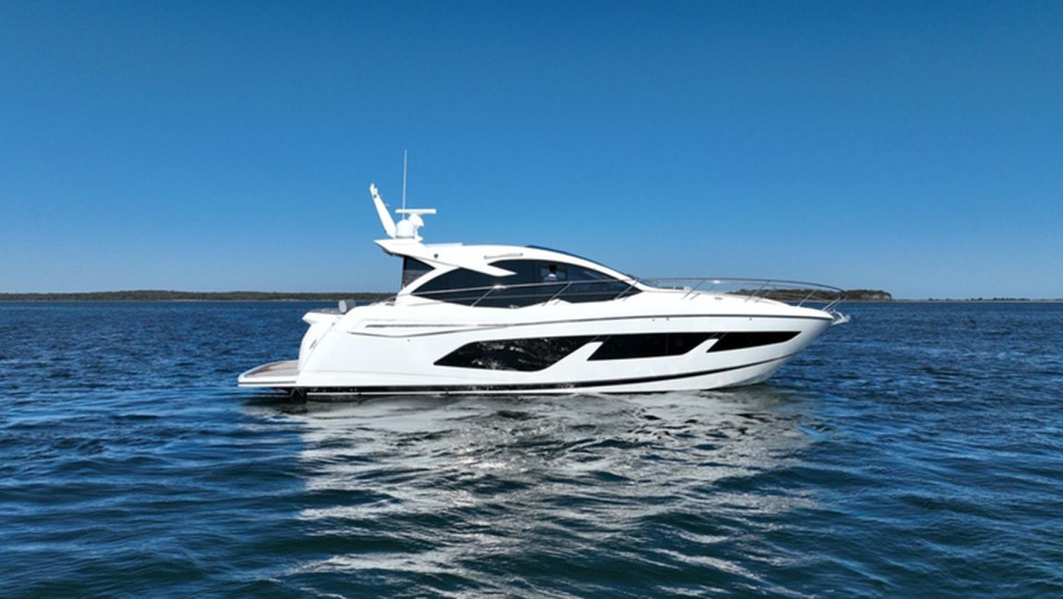 M/Y 2019 SUNSEEKER 50 PREDATOR Yacht #3