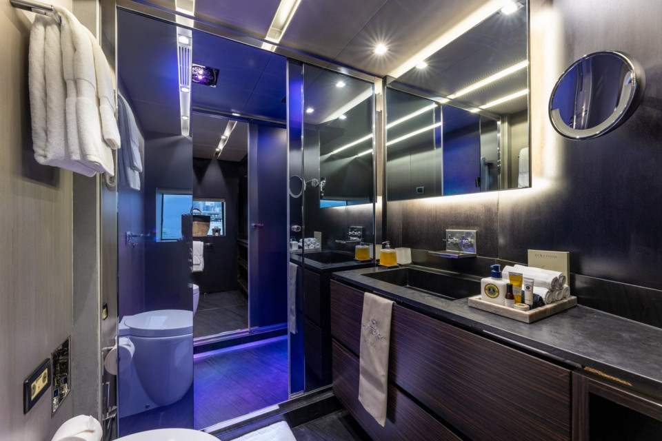 M/Y MAVERICK Yacht #13