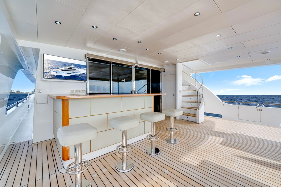 M/Y MESMERIZE Yacht #10