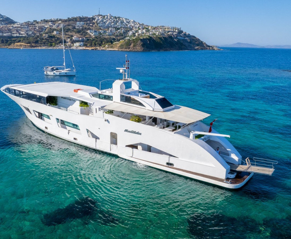M/Y  42 M STEEL  MOTOR YACHT Yacht #14