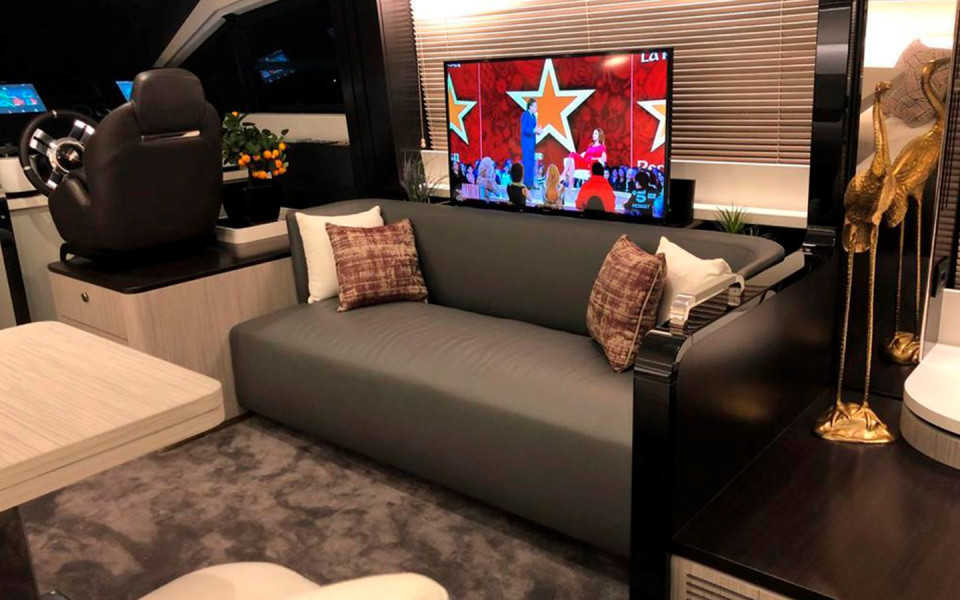 M/Y AZIMUT 55 Yacht #7