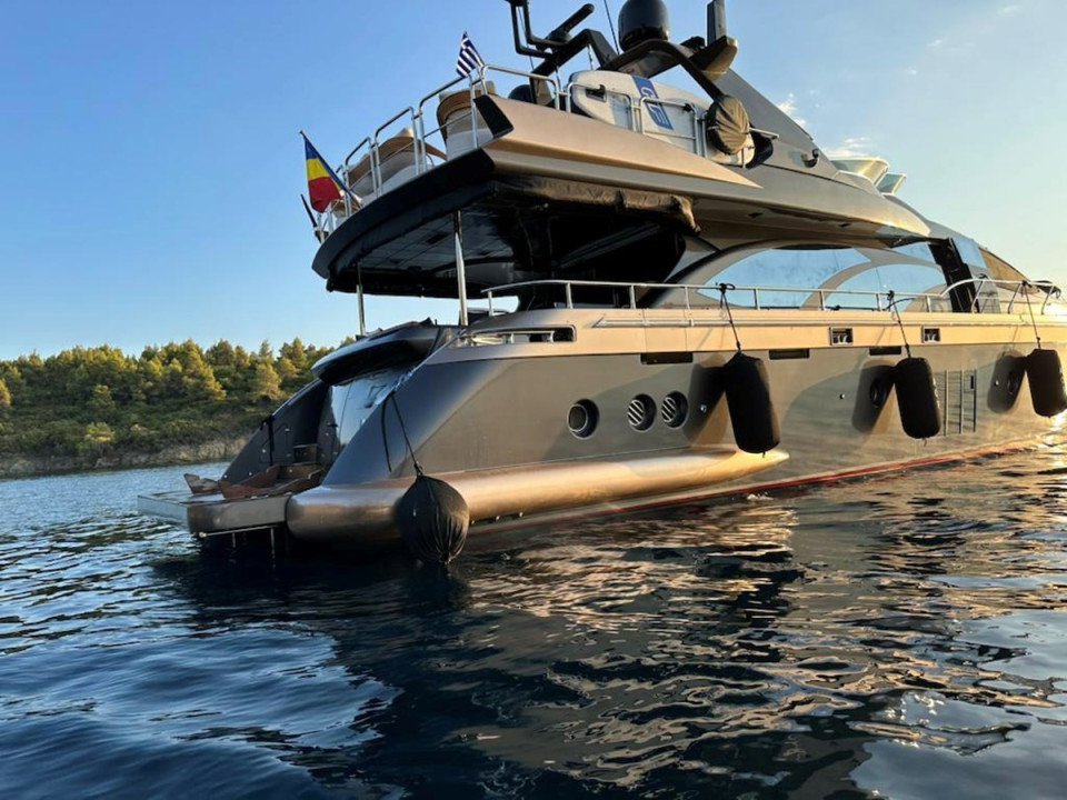 M/Y AOP Yacht #4