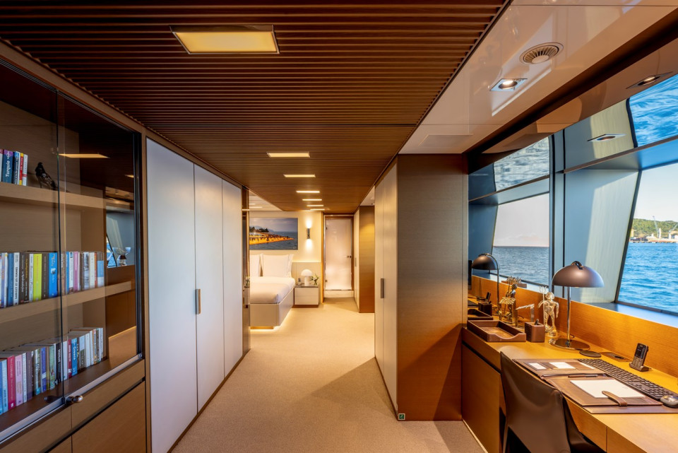 M/Y SEVEN SINS Yacht #13