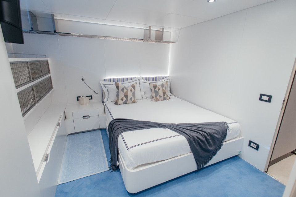 M/Y LADY IN BLUE Yacht #5