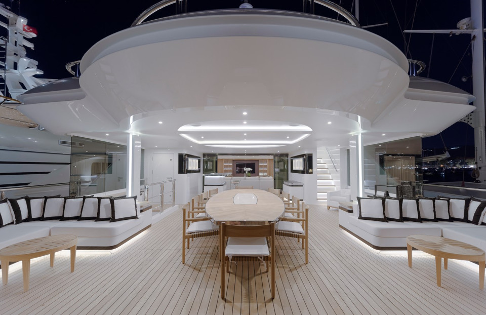 M/Y LIQUID SKY Yacht #3