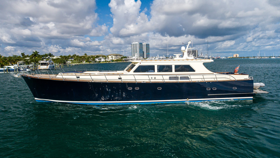 M/Y 85 CLASSIC Yacht #11