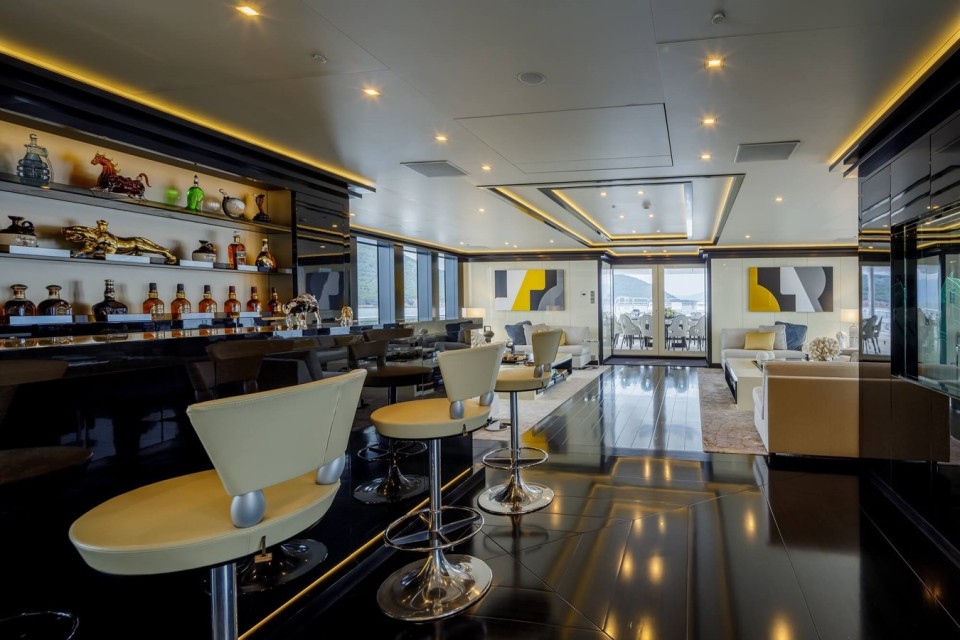 M/Y LADY VERA Yacht #10