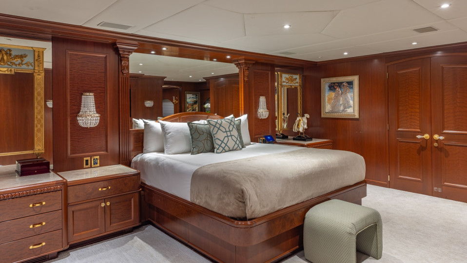 M/Y RELENTLESS Yacht #13
