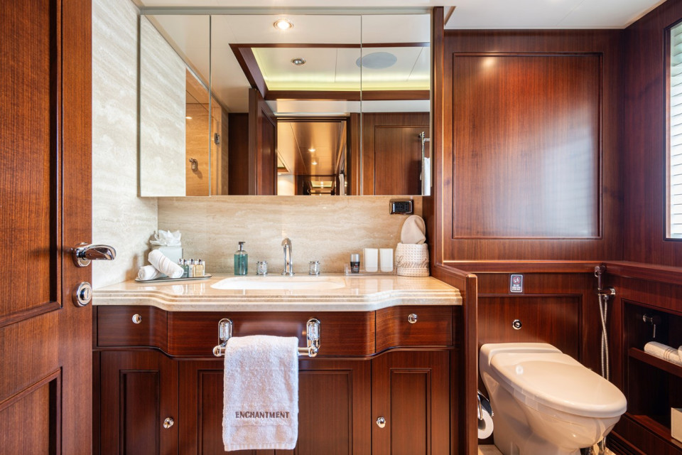 M/Y ENCHANTMENT Yacht #15