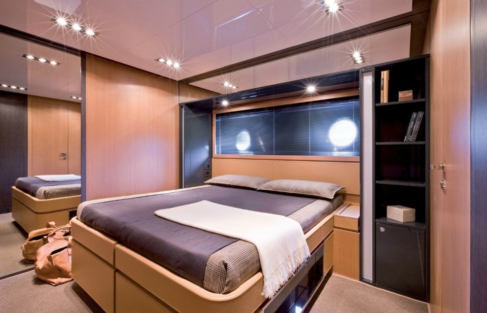 M/Y Riva Domino 86 Yacht #10