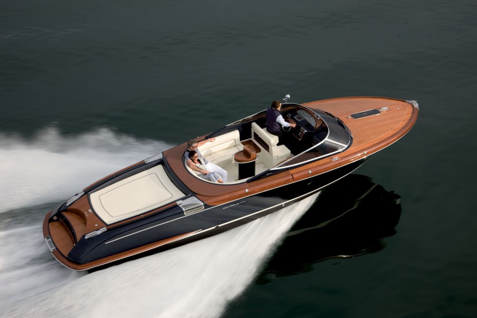 M/Y Aquariva Super Yacht #1
