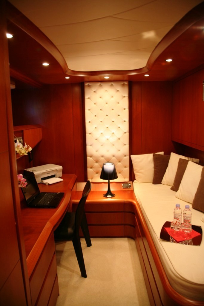 M/Y Inclination Yacht #9