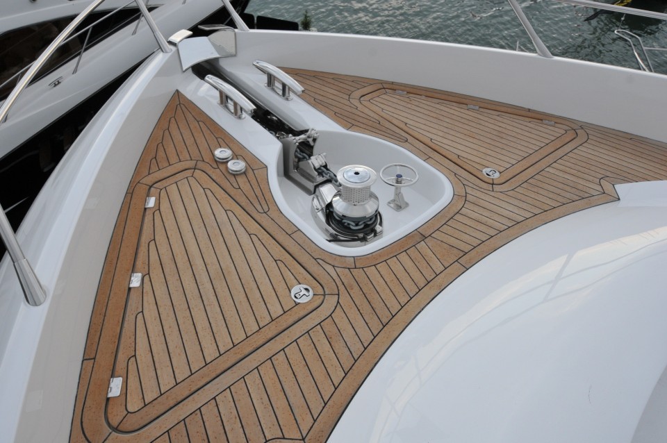 M/Y Sunseeker Predator 80 Yacht #12